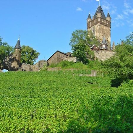 Living Above The Roofs Of Cochem Apartment Exterior photo